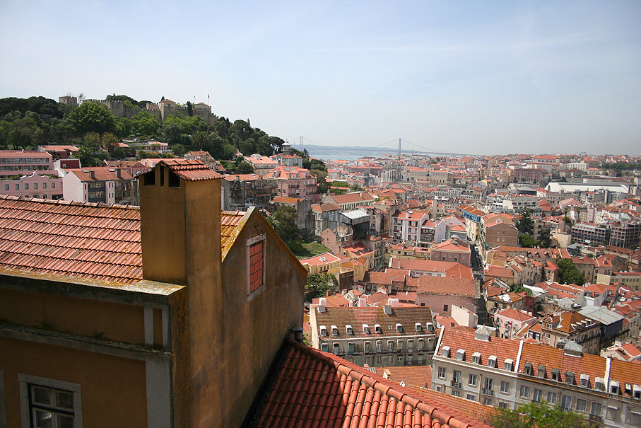 Fotografia Vista do Castelo de São Jorge desde o Miradouro da Graça, Lisboa