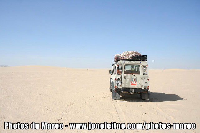 Plateau désertique dans la baie de Dakhla
