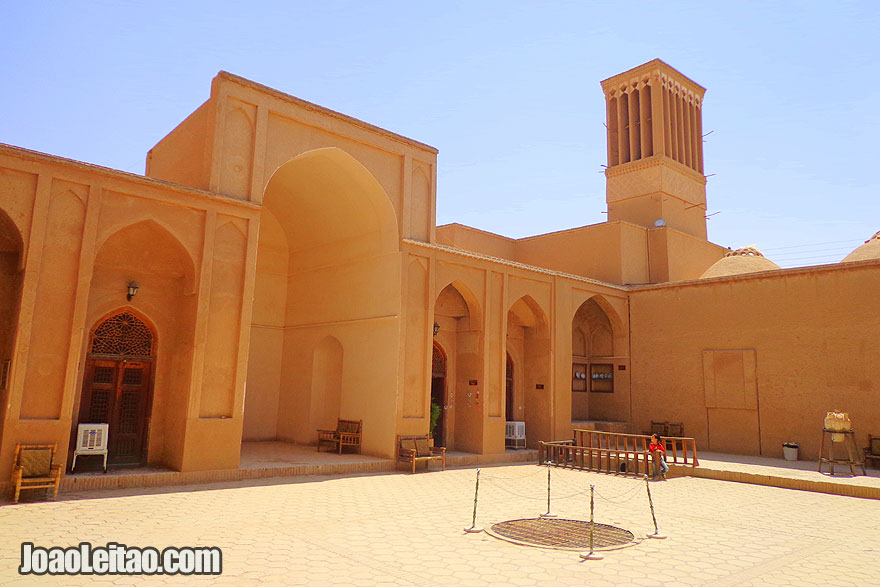Ziai Ye School in Yazd - Monuments and Sightseeing in Iran