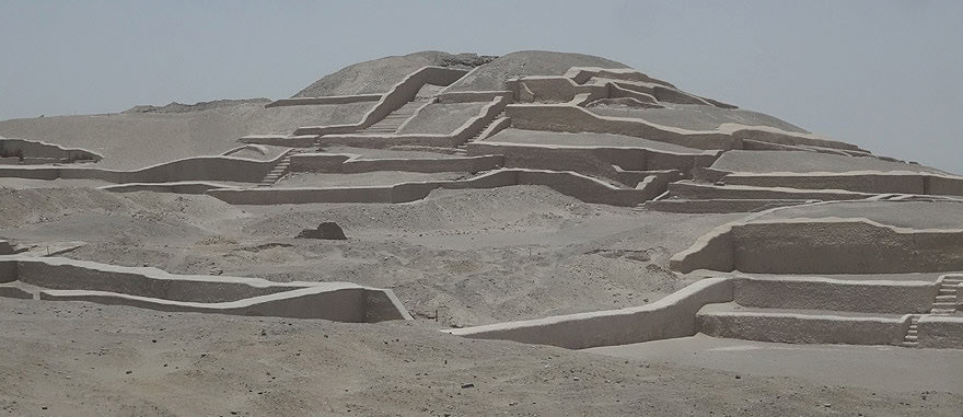 Cahuachi Peru