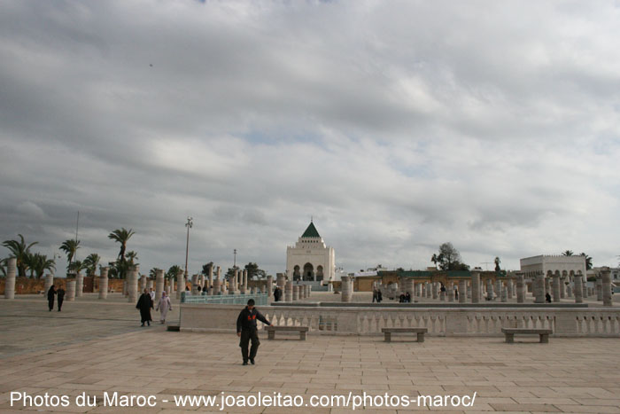 Vue extérieure du Mausolée Mohammed V à Rabat