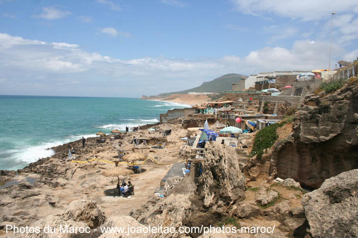 Côte atlantique près de la ville de Tanger dans le nord du Maroc