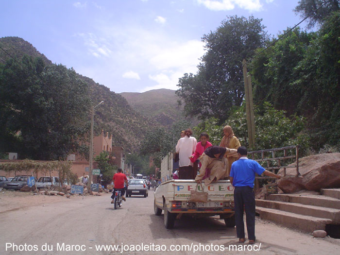 Transport collectif dans la Vallée de l'Ourika