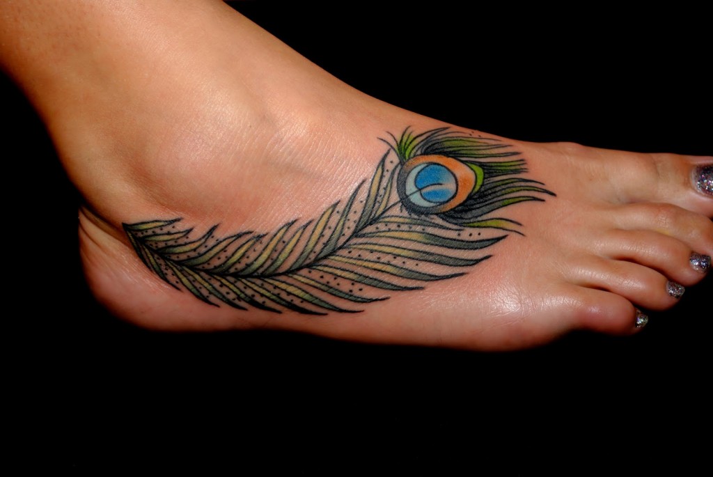 Fuß-Tattoo-Design für Frauen