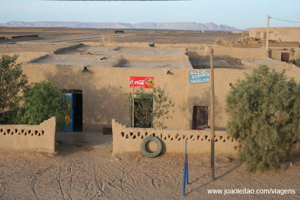 Gasolina em Hassilabied, Marrocos