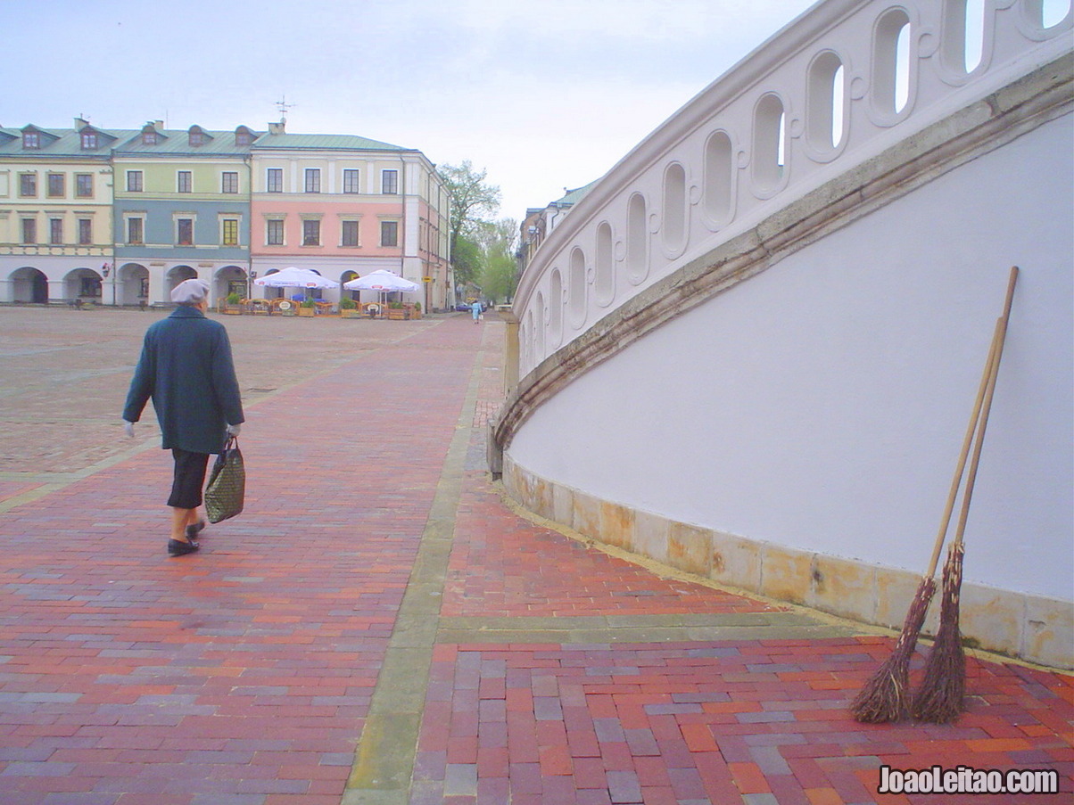 ROTEIRO ZAMOSC