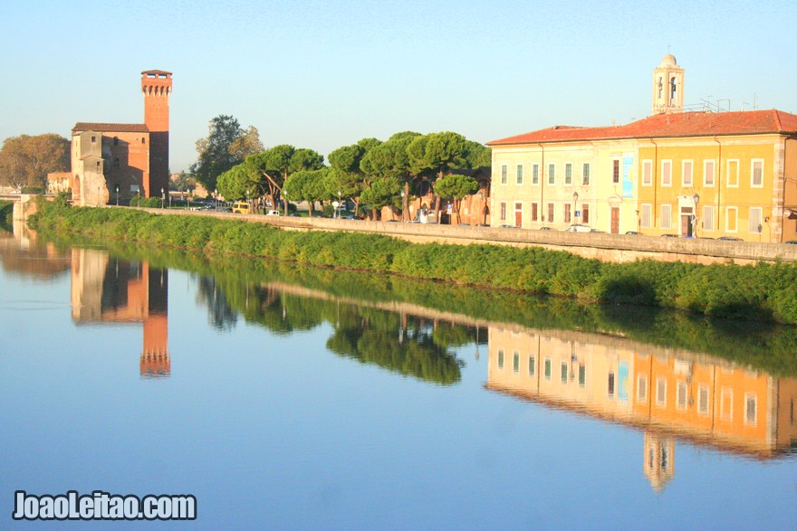 Foto do Rio Arno em Pisa