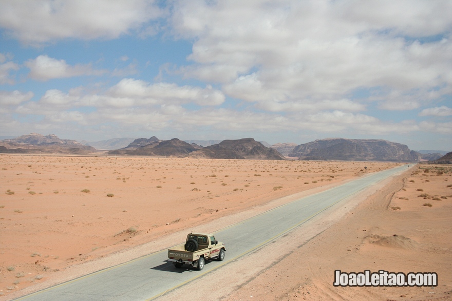 Fotografia do deserto de Wadi Rum na Jordânia