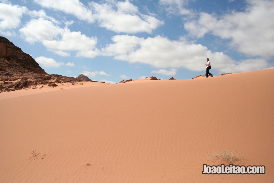 Fotografia do deserto de Wadi Rum na Jordânia