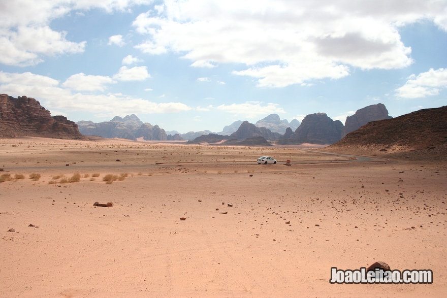 Fotografia do deserto de Wadi Rum na Jordânia