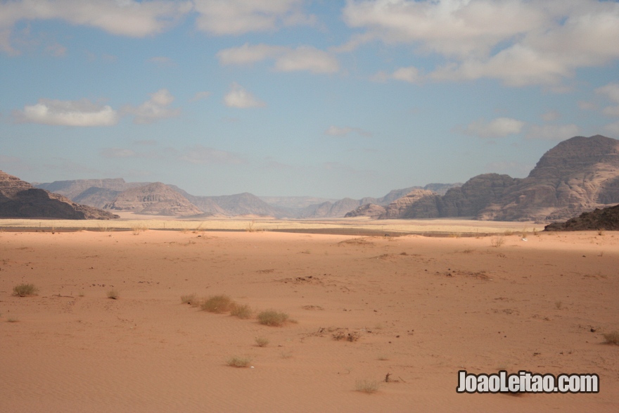 Fotografia do deserto de Wadi Rum na Jordânia