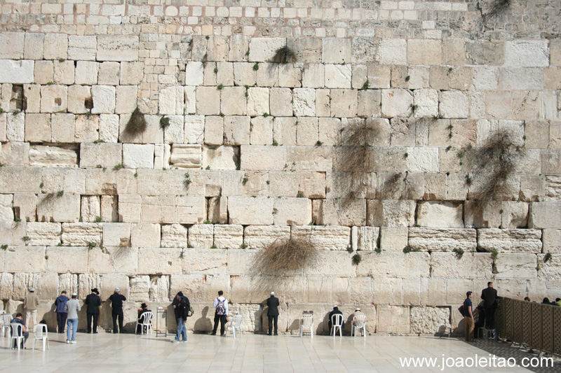Templo de Salomão e Muro das Lamentações são considerados os lugares mais sagrados para os judeus