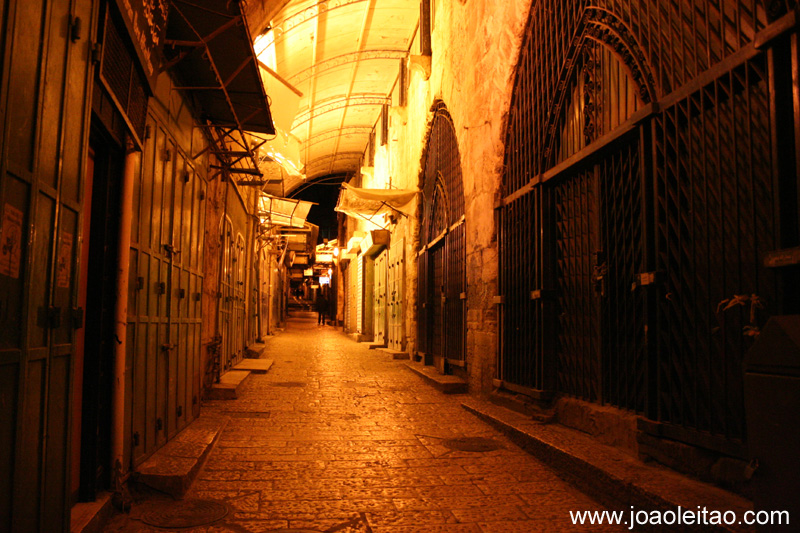 Cidade Velha de Jerusalem a noite
