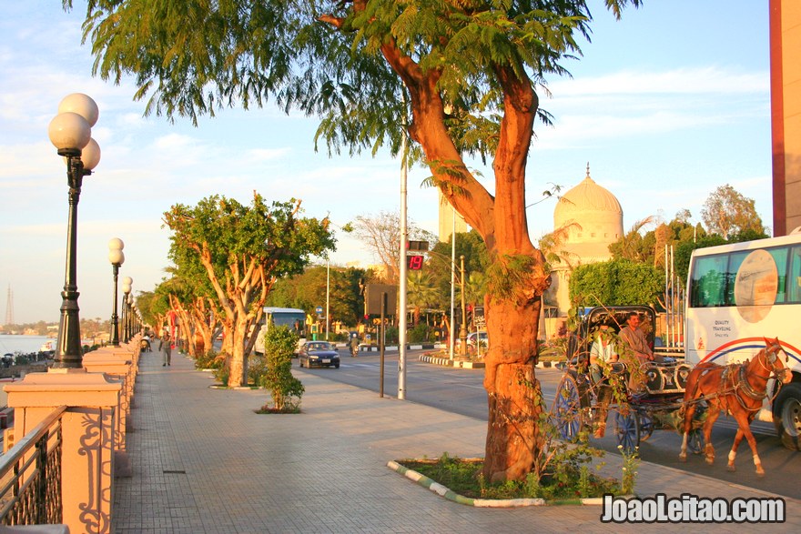 Beira rio em Luxor