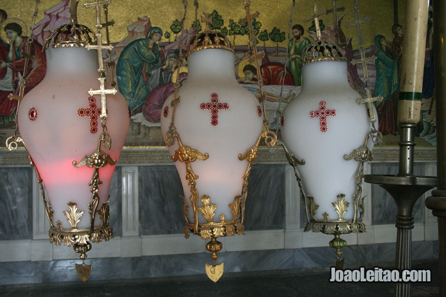 Foto do local onde Jesus foi crucificado em Jerusalém