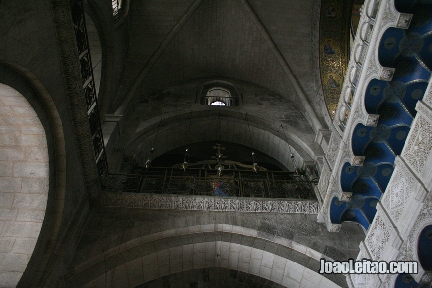 Foto do local onde Jesus foi crucificado em Jerusalém