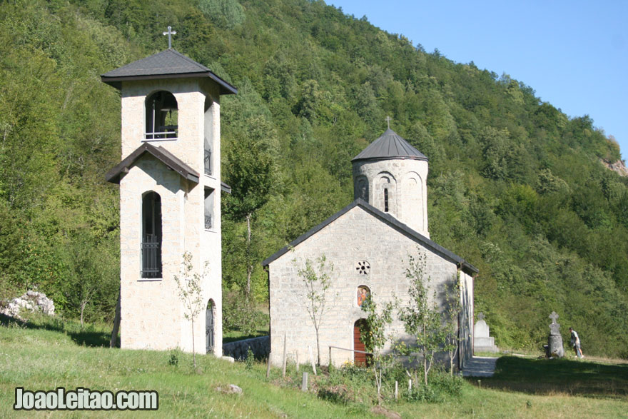 Mosteiro Podmalinsko em Boan, Visitar o Montenegro