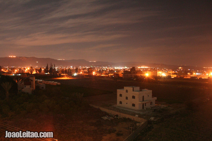 Vista de Jericó à noite, Visitar a Palestina