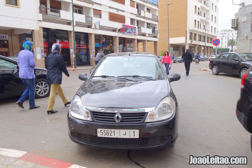 Foto do Renault que aluguei - Alugar carro em Rabat