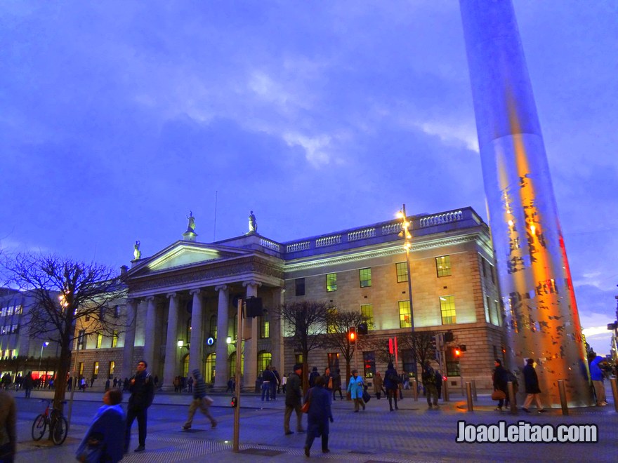 Foto do edifício Central dos Correios, o General Post Office em Dublin