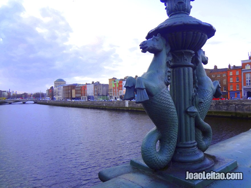 Foto da Ponte Grattan Bridge em Dublin