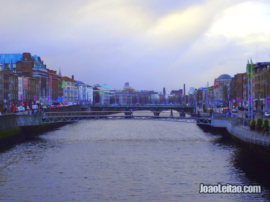 Foto do Rio Liffey em Dublin