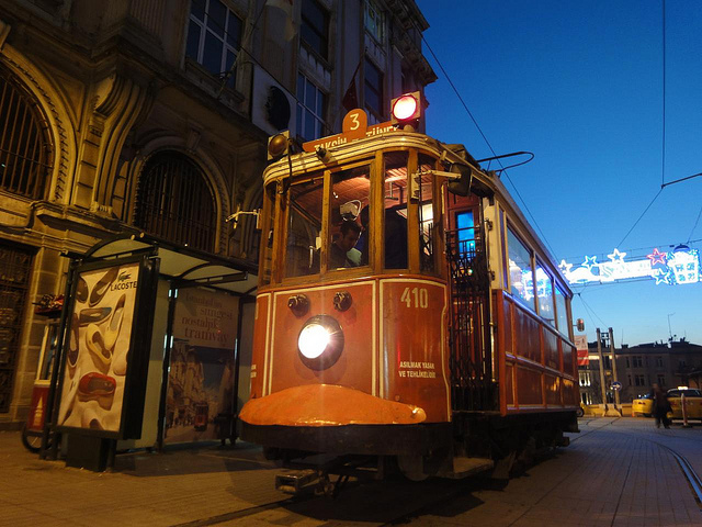 Taksim e Avenida Istiklal em Istambul, Turquia 7