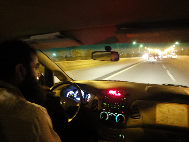 Transportes Aeroporto de Sharjah EAU, Táxi ou Autocarro? 51