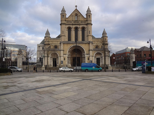 Catedral de Santa Ana em Belfast, Irlanda do Norte 17