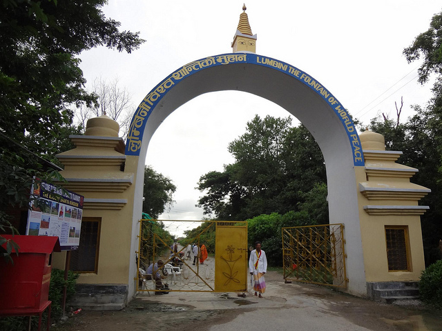 Fotografias do complexo de mosteiros em Lumbini, Nepal 11