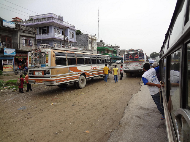 Autocarro desde Tansen até Lumbini via Bhairahawa, Nepal 6