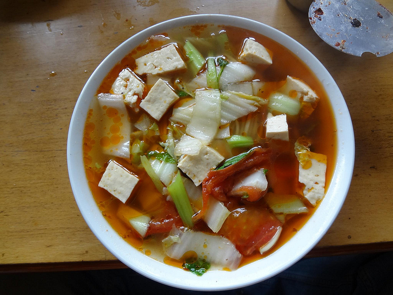 Vídeos de preparação de noodles em Zangmu, Tibete 60