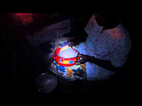 Vídeo de como preparar Fufu, Congo 6
