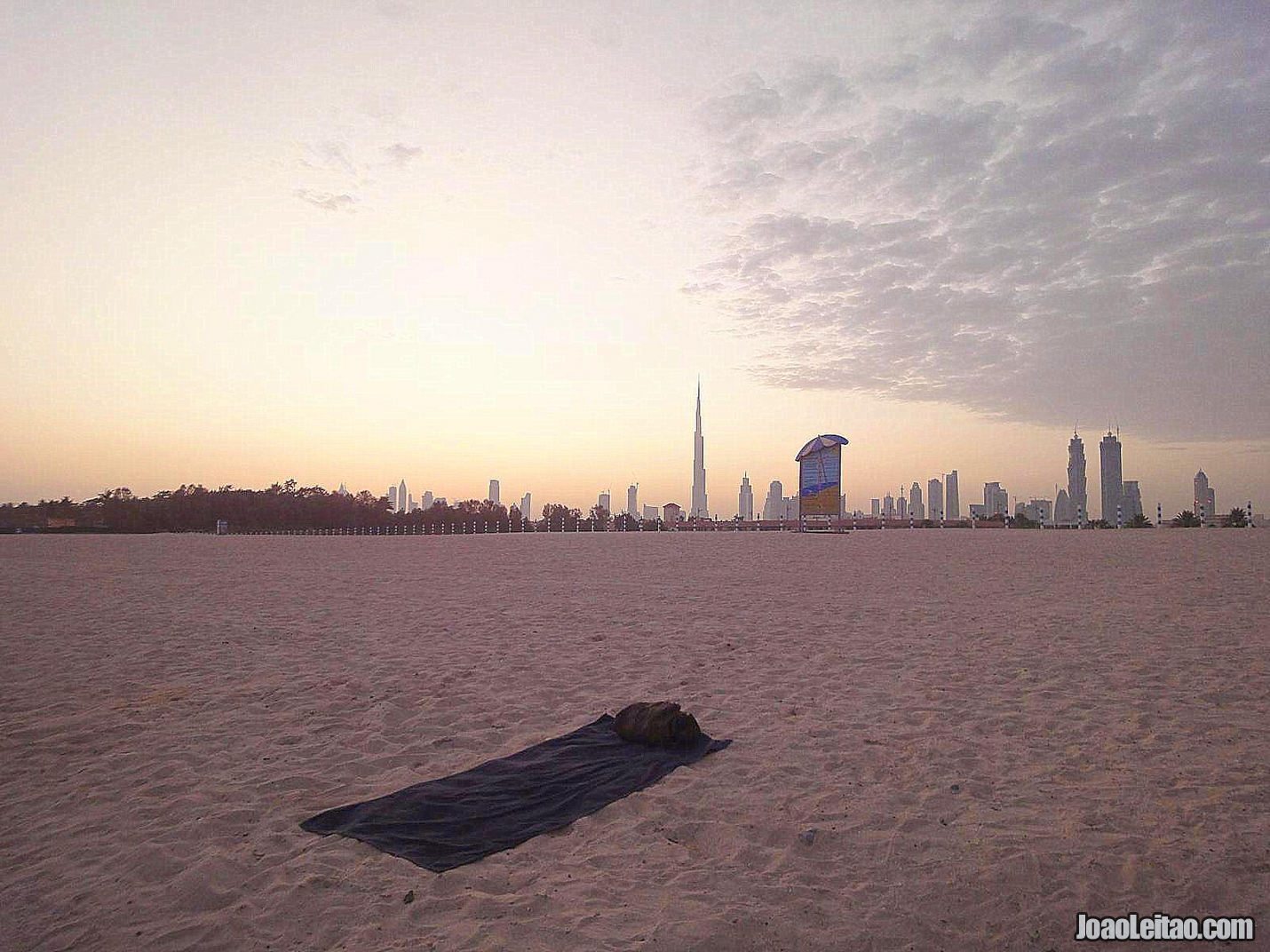 DORMIR NA PRAIA