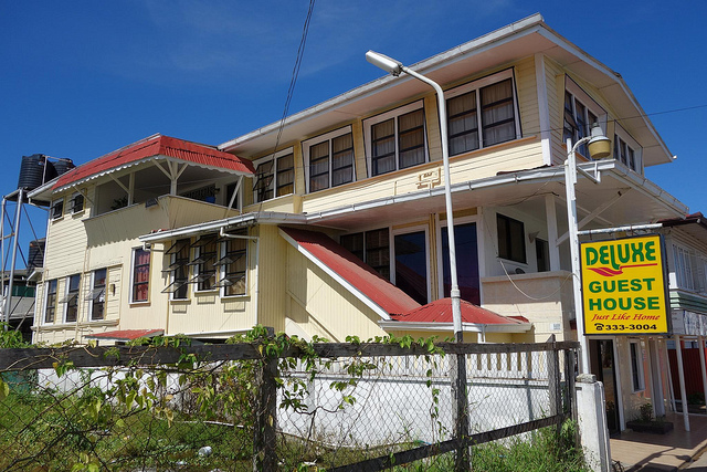 Hotel Deluxe Guest House, New Amsterdam Guiana 4