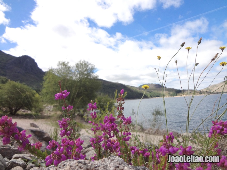 Fotografia da Albufeira de Vilarinho das Furnas no Gerês