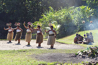 Dança tradicional das Ilhas Fiji - Viagem Fiji