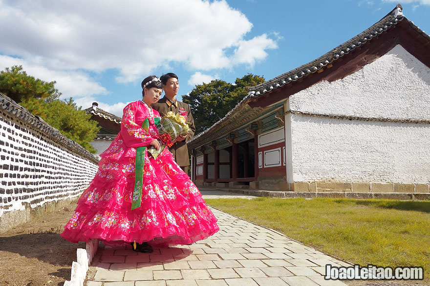 Casal recém casado em Kaesong – Viajar na Coreia do Norte