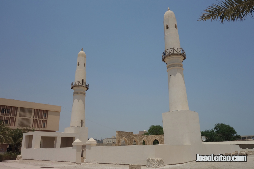 Mesquita Khamis cujas fundações datam do século VII