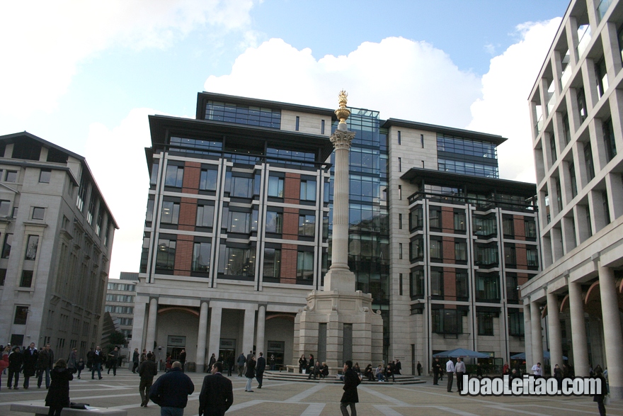 Praça Paternoster Square no centro de London