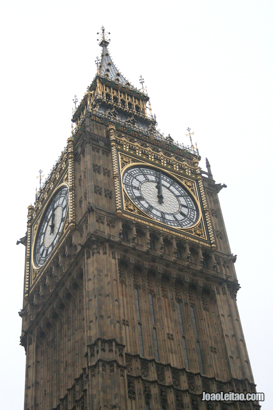 Torre do famoso relógio Big Ben da  Elizabeth Tower 