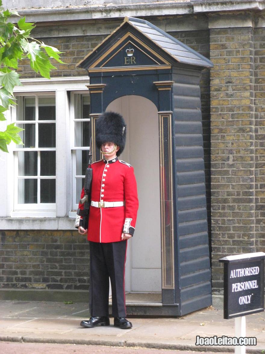 Guarda real inglês em Londres