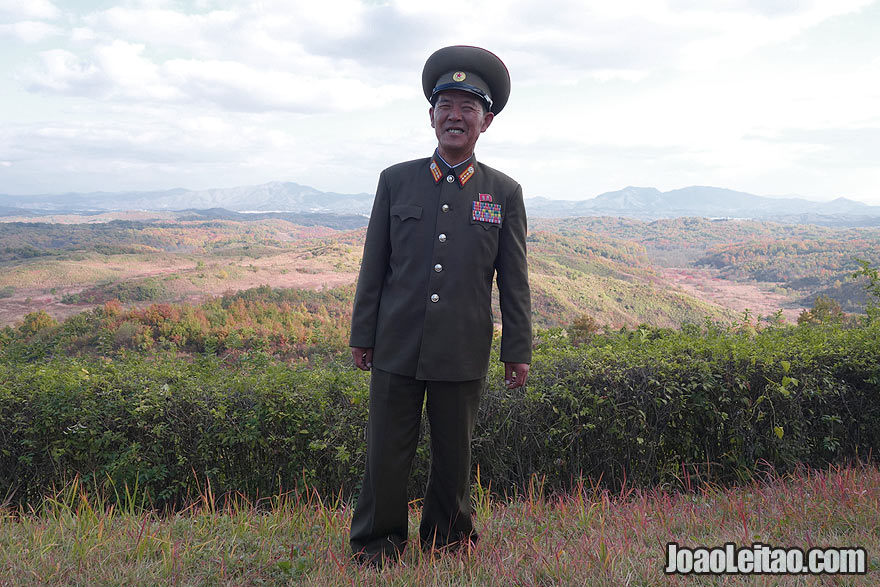 Visita guiada com um veterano de guerra coreano