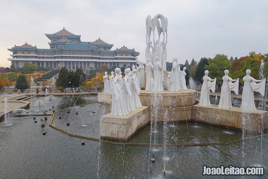 Fonte de Mansudae em Pyongyang