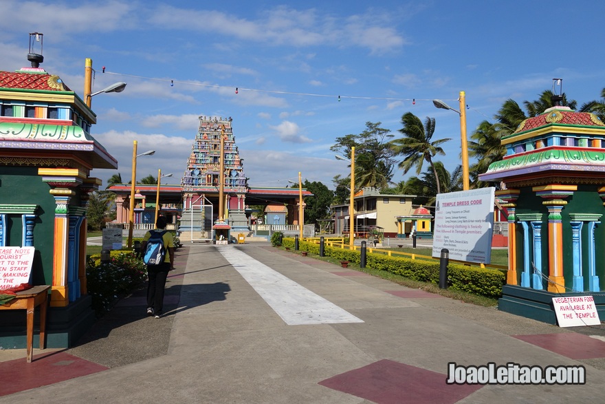 Entrada do Templo hindu de Sri Siva Subramaniya em Nadi