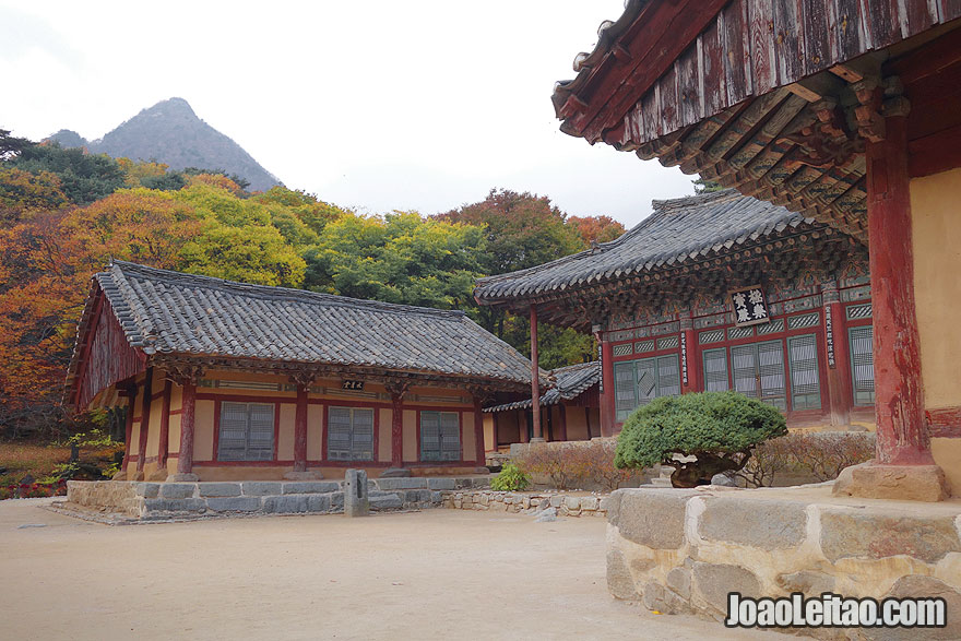 Templo Budista Woljong, na Coreia do Norte