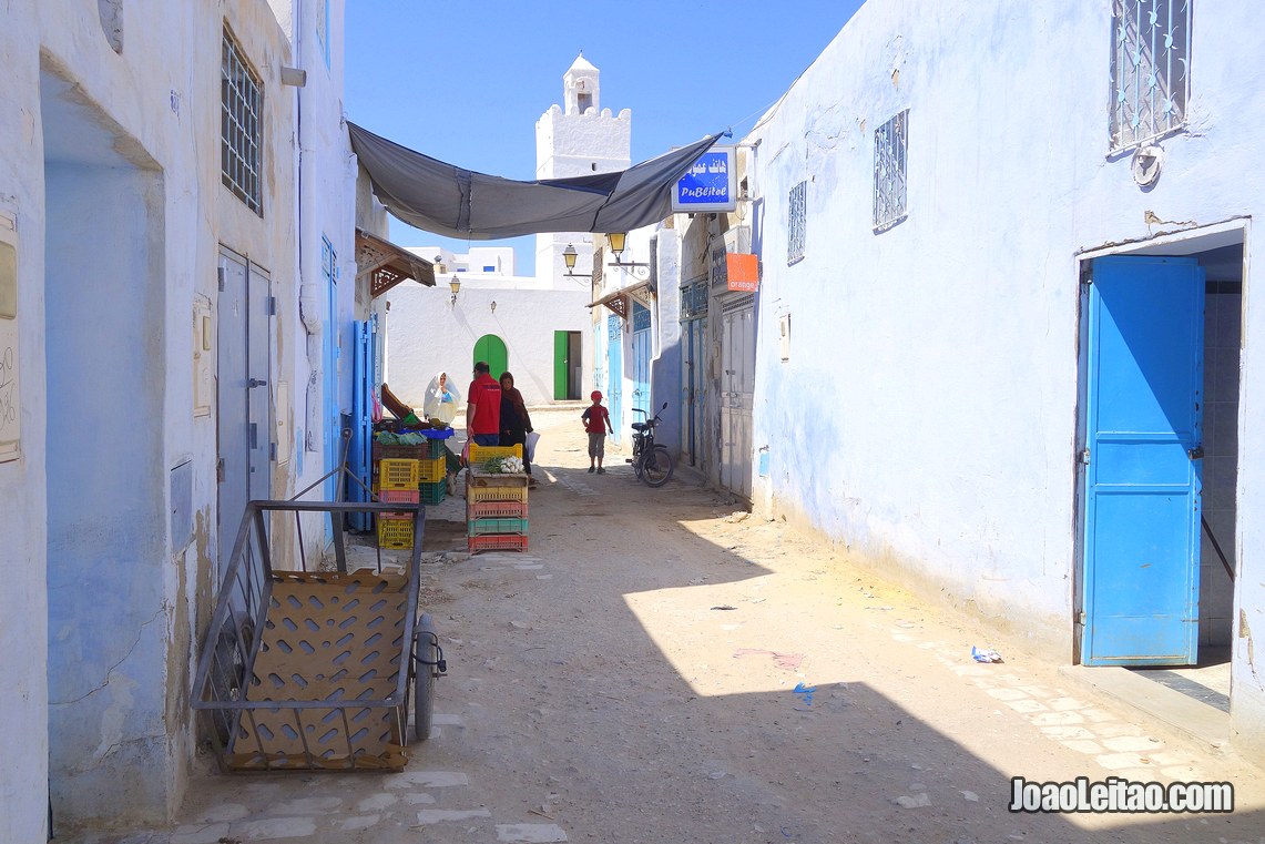 Dentro da Medina de Cairuao, Visitar a Tunisia