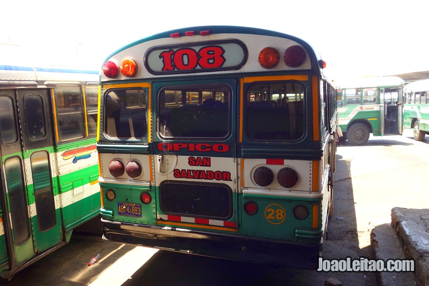 Autocarro San Salvador até Joya de Cerén, El Salvador