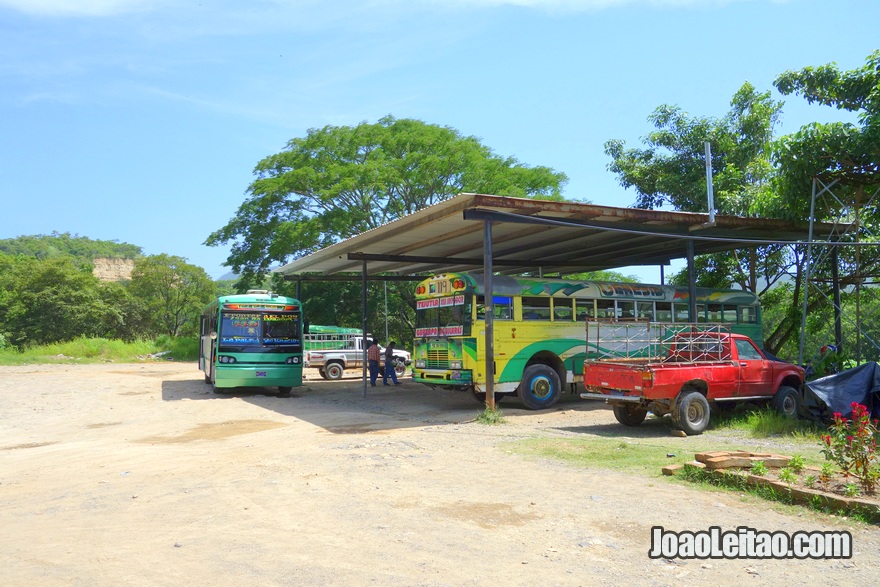 Paragem do Autocarro El Poy até Aguilares, El Salvador