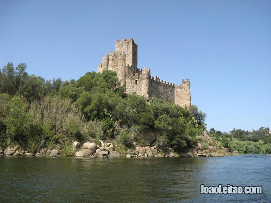 Amazing places to go when you visit Portugal Almourol Castle
